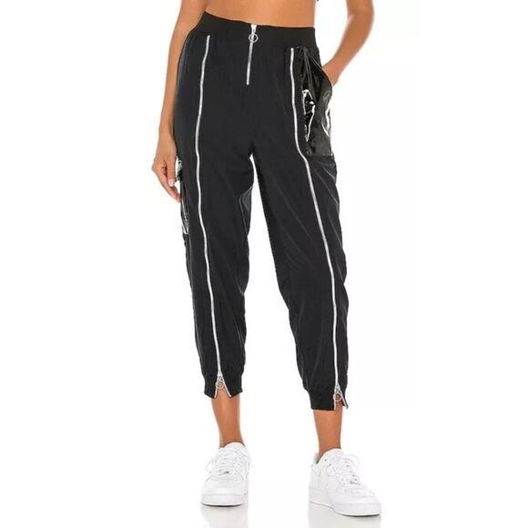 Nike Sportswear Icon Clash Women's Black Woven Zip Leg Jogger Pants Size Small - Picture 1 of 6